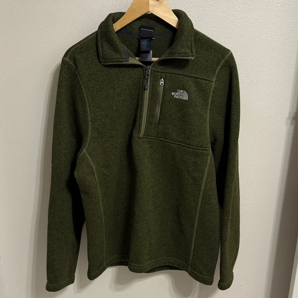 Men’s The North Face Olive Green Quarter-Zip Up Fleece Sweater. Size Large